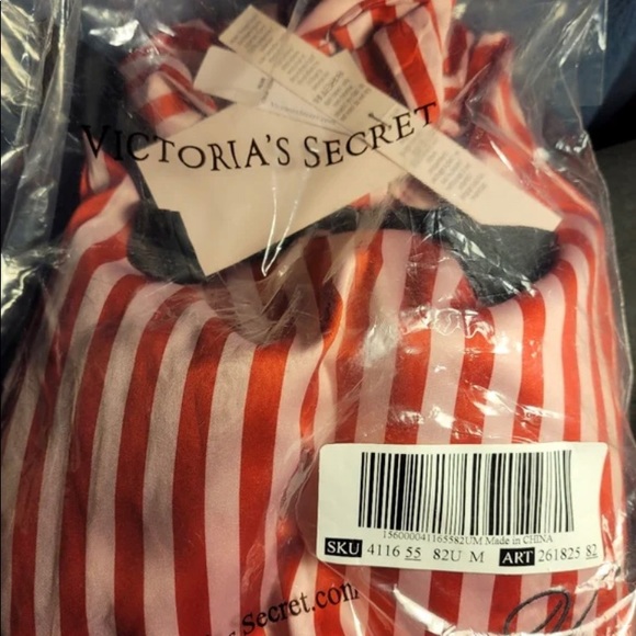 Victoria Secret Satin Bow Slide - NWT - Picture 4 of 4